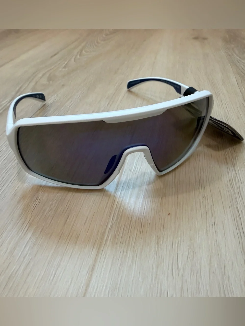 Rawlings White Kids Sports Sunglasses with Dark Lenses